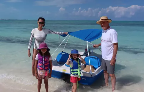 La 10 ani de la (ultima) căsătorie, actorul Bruce Willis și-a reînoit jurămintele față de Emma Heming Willis