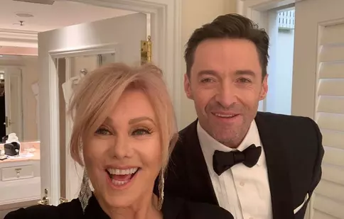 Actorul Hugh Jackman și soția lui, Deborra-Lee Furness, au sărbătorit 23 de ani de căsnicie la plajă