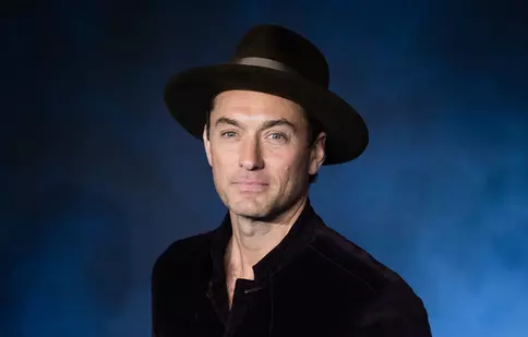 FOTO. A zis adio burlăciei! Jude Law s-a însurat în secret