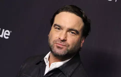 Actorul Johnny Galecki, din serialul „Teoria Big Bang”, a devenit pentru prima oară tată, la 44 de ani