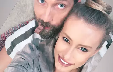 Dani Oțil, noi detalii despre momentul când i-a oferit inelul iubitei. Mama lui a început să plângă când a aflat că se însoară