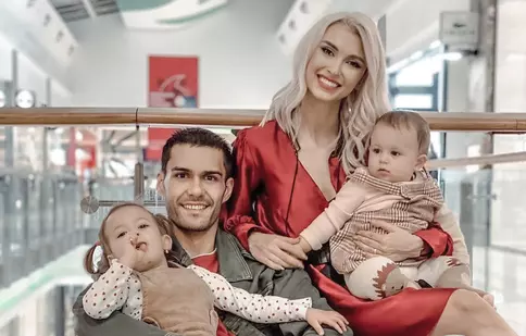 Andreea Bălan se distrează cu familia în Mauritius. Primele imagini din vacanță