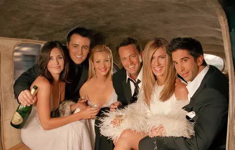 Surpriză! Echipa „Friends” ar plănui să lanseze două episoade speciale, nu unul singur