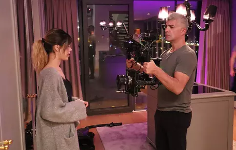 Özcan Deniz face pe regizorul în carantină. Ce filmează actorul