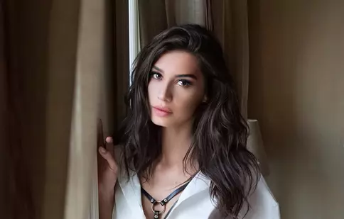 Burcu Kiratli („Dragoste și ură”) vrea să se mărite din nou cu fostul soț