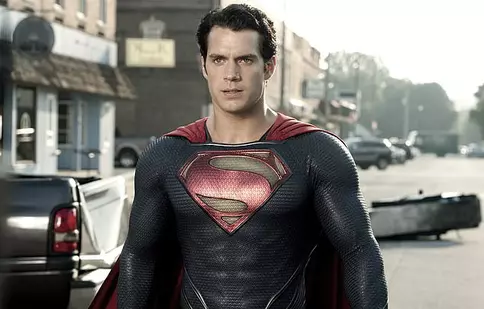 Henry Cavill în discuții să revină în rolul lui Superman. Se pregătește o nouă producție