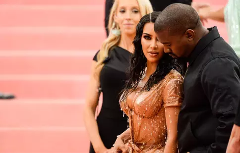 Kim Kardashian se simte „captivă” în căsătoria cu Kanye West: „Nu știe ce să facă”