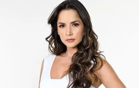 Carmen Villalobos, protagonista telenovelei „În sfârșit, există Paradis”, și-a schimbat look-ul. Cum arată acum