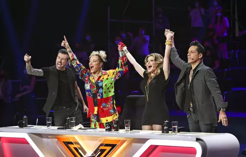 Muzica îi face de neoprit! Povești impresionante, în această seară, într-o nouă ediție „X Factor”, la Antena 1