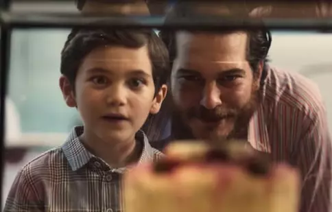 Filmul turcesc „Cartierul supraviețuirii”/„Paper Lives”, cu Çağatay Ulusoy, a fost lansat pe Netflix