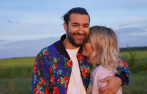 Gina Pistol a născut! Primele declarații ale lui Smiley