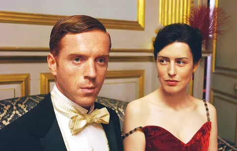 Serialul britanic „Forsyte Saga”, varianta din 2002, începe la Happy Channel