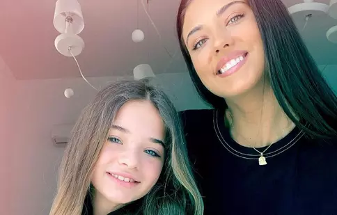 Antonia, primul pictorial împreună cu fiica ei. La 10 ani, Maya nu știe română: „Vorbim mult pe online și sunt aproape de ea așa”