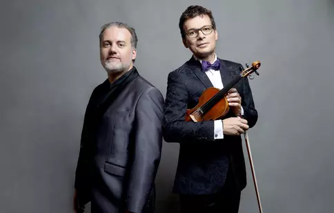 Astăzi debutează Turneul Internațional Stradivarius 2021 - „Odă bucuriei”, susținut de violonistul Alexandru Tomescu
