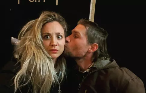 Kaley Cuoco divorțează din nou. Motivul pentru care prietenii săi au fost șocați de veste