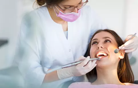 5 motive pentru care trebuie să mergem regulat la stomatolog