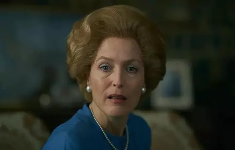 Gillian Anderson („The Crown”) e de nerecunoscut în noul său rol din „Ecaterina”. Reacția entuziastă a fanilor