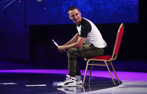 Cine este Mădălin Ghioc, cel de-al cincilea finalist „iUmor”