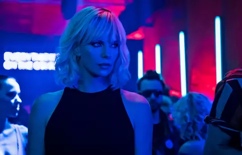 Filme la TV azi, 6 noiembrie: „Atomic Blonde: Agenta sub acoperire”, „Jurnalul lui Bridget Jones”, „Filantropica”
