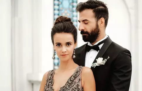 Hande Soral, actrița din „Micuțele domnișoare”, este însărcinată. Ea și İsmail Demirci vor deveni părinți