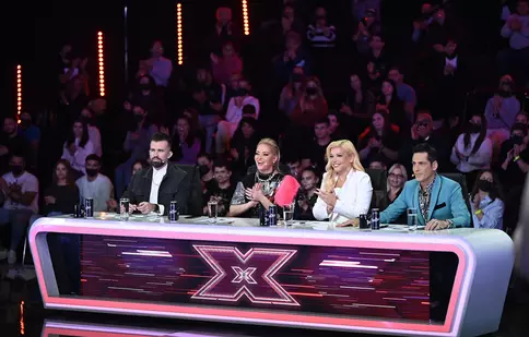 Tensiuni între jurați în primul battle „X Factor”. „Hai să nu ne certăm”