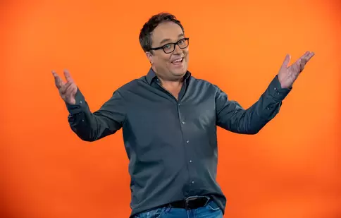 Mihai Răzuș, de la „Surprize, surprize” la matinalul de la TVR 1