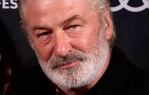 „Eu nu am apăsat pe trăgaci. Nu, nu, nu”. Alec Baldwin, noi dezvăluiri controversate după moartea Halynei Hutchins