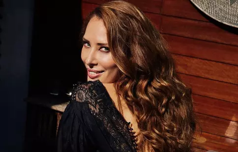 De ce nu se căsătoresc Iulia Vântur și Salman Khan. Starul indian e hotărât: „Cred că e o instituție pe cale de  moarte”