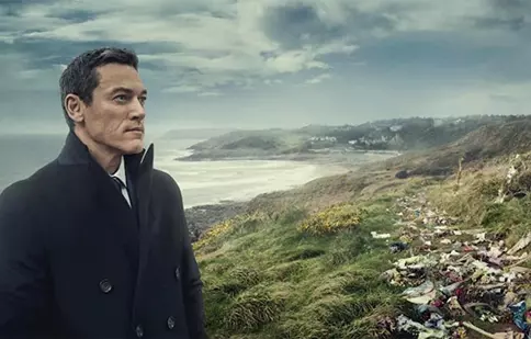 Serialul „Crimele din Pembrokeshire”, cu Luke Evans în rol de polițist, se vede la HBO Go
