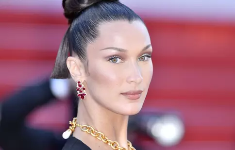 Bella Hadid, despre luptele cu depresia și anxietatea. „Aveam dureri mentale și fizice chinuitoare”