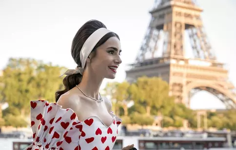 Fanii sunt îngrijorați! Ce s-a întâmplat cu Lily Collins în Emily in Paris, sezonul 2: „Sper că primește ajutorul de care are nevoie”
