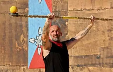 Detalii neștiute despre Cătălin Zmărăndescu. Faimosul de la „Survivor” și-a cerut iubita de soție într-un mod inedit