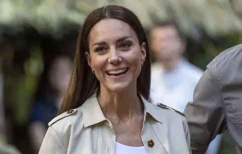 Cum a ajuns Kate Middleton să fie comparată cu Lara Croft. Imaginile uluitoare din timpul turneului regal