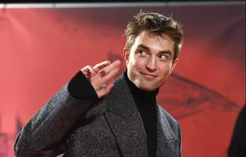 Robert Pattinson este vedeta noului film SF scris și regizat de Bong Joon-Ho