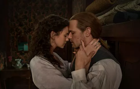Vești bune pentru fanii „Străina”! Starz extinde lumea „Outlander” cu un serial prequel