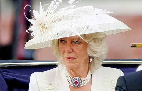 Surpriză pentru Camilla Parker Bowles. Cum a reacționat când a dat nas în nas cu actrița care a jucat-o în „The Crown”