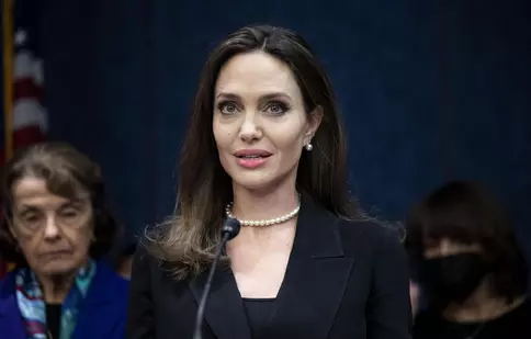 Angelina Jolie a publicat imagini sfâșietoare din Ucraina. „Copiii vor plăti cel mai mare preț”