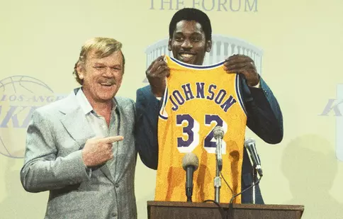 Tot ce trebuie să știi despre serialul HBO: „Momentul victoriei: Ascensiunea dinastiei Lakers”