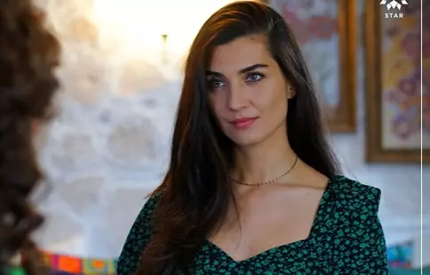 „Fiica ambasadorului”, 2 mai 2022. Unul dintre personaje se zbate între viață și moarte