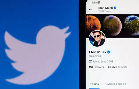 Elon Musk cumpără Twitter cu 44 de miliarde de dolari