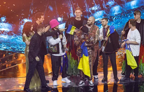 Câți bani a primit trupa ucraineană Kalush Orchestra pe trofeul Eurovision 2022. Ce vor face cu banii obținuți la licitație