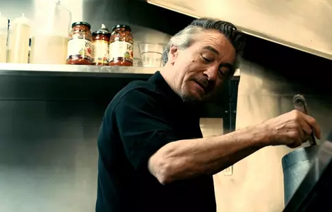 Filme la TV azi, 8 iunie: „Polițist pe cont propriu”, „Despărțiți, dar împreună”, „Conexiune inversă”, „Asterix și Obelix contra lui Cezar”