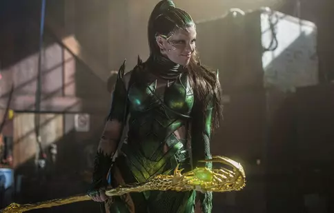 Filme la TV azi, 30 iunie: „Power Rangers”, „Julie și Julia”, „Americanul”, „Instinct primar 2”