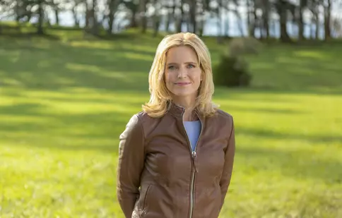 Cine este Emma Fielding, noua investigatoare amatoare de la Diva