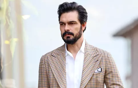 Ce mai face Halil Ibrahim Ceyhan. Actorul din „Moștenirea” are o nouă iubită