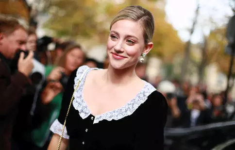 „Look Both Ways”, film Netflix. Tot ce trebuie să știi despre pelicula cu Lili Reinhart în rol principal. Intriga, trailer, data de lansare