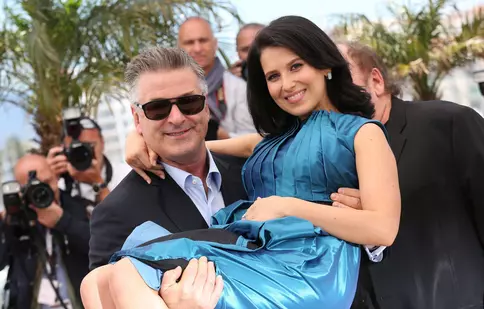 Cum explică Alec Baldwin faptul că are atât de mulți copii. Soția lui va naște curând bebelușul cu numărul 7
