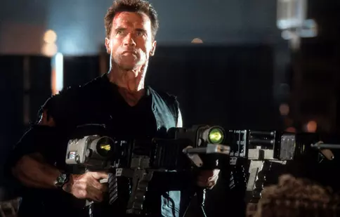 Filme la TV azi, 26 iulie: „Orașul fără milă”, „Americanul”, „Johnny Mnemonic”, „Saga Amurg: Lună nouă”
