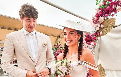 Ebru Șahin, protagonista din “Hercai”, s-a căsătorit cu baschetbalistul Cedi Osman