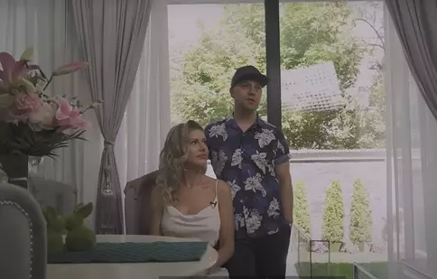 Cum arată casa lui Dan Badea (iUmor). Pe scări a expus un tablou cu o istorie interesantă
